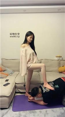 【埋汰】丝袜美腿虐杀教练奴 bf51069