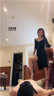 【领主】长靴小主虐绿帽贱奴 bf51194