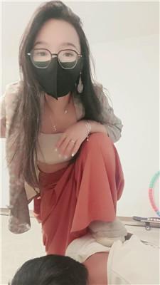 【薇薇】小奶狗下跪伺候 JS250310-23