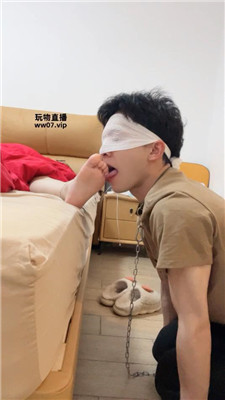 【南月女神】骑马伺候吃早餐-舔马桶-舔玉足 JS250314-7