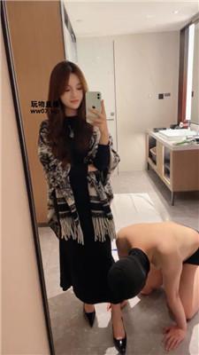 【香芋朱朱】镜前羞辱发骚贱奴 bf51411