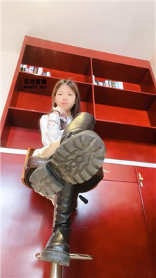 【咏慈】长靴厚肉辱骂    250316-16