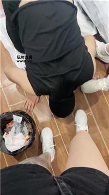 【小凤梨】纹身小妹的脚下骚奴 JS250317-39