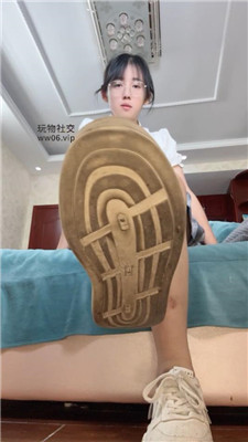 【啊晴】训狗喂食    250320-4