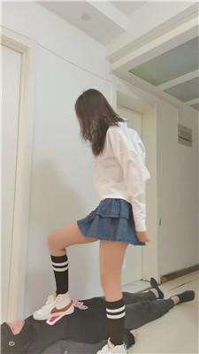 【Da猫】素人S-运动鞋黑长袜羞辱【双视角版】 bf51603