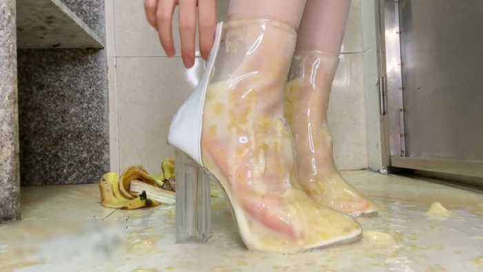 透明鞋踩香蕉奶昔 JS250327~2