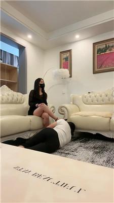 【莫莉】3S-高跟碾压踩-舔脏鞋-耳光抽【双视角版】 JS250429-7