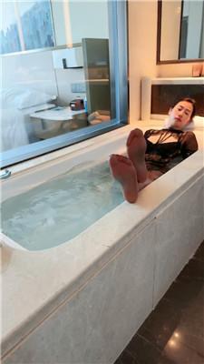 【爱丽丝】御姐S浴缸诱惑贱奴 JS250429-34