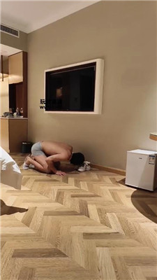 【syy】偷闻脏鞋的下场 JS250509-22