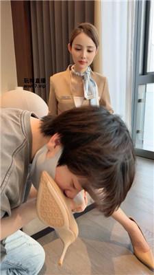 【冰冰】售楼小姐尝试第一次当s调教顾客 bf53440