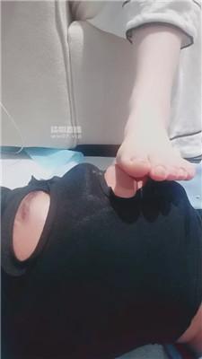 【羽唯】近距离-玉足狂舔【完整版】  JS250523-19