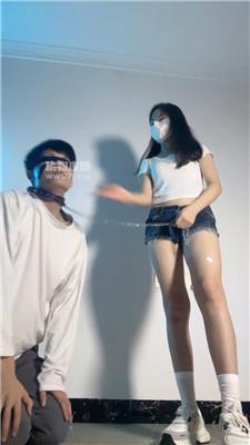 【甜恬】艺校女神S-小白鞋白袜踢踹虐 bf55184