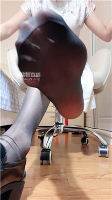 【黑心爱菜主子】油亮黑丝吸    250710-26