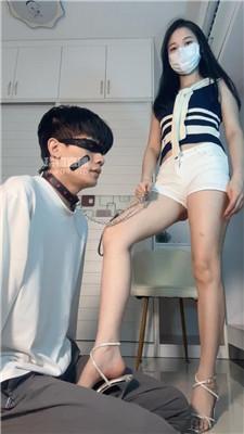 【甜恬】御姐S-高跟凉鞋碾压踩踏 bf55570