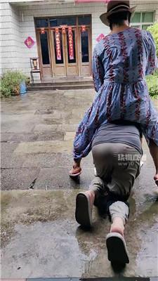 【忆人离】雨天户外骑狗专场 JS250801-15