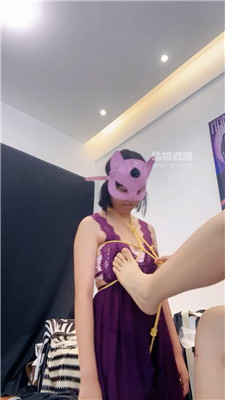 【倪小主】喜欢舔臭脚丫的闺蜜 JS250819-28