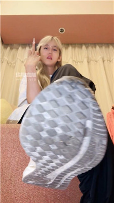 【啊晴】妈妈白袜除臭    250820-1