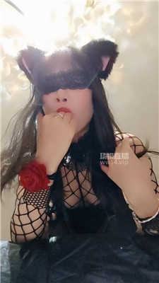 【诗诗】活体套伺候黑人爸爸妈妈做    250829-30