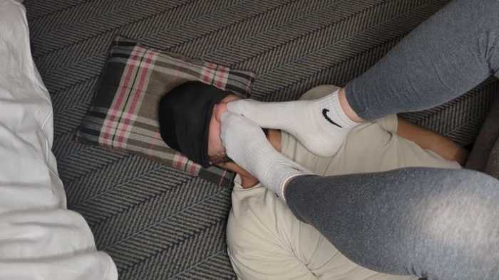 一双美脚，白色诱人的袜子，很美的味道 JS250910~1