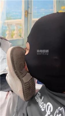 【久久】清理超脏鞋底-头压马桶 bf57711