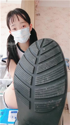 【子衿】体育课下课偶遇学长    251022-30