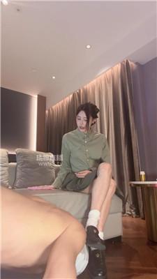 【狸狸】白袜塞嘴-小皮鞋暴踩 bf59082