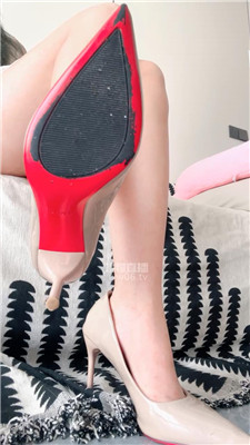 【粥粥老师】裸足高跟    251116-3