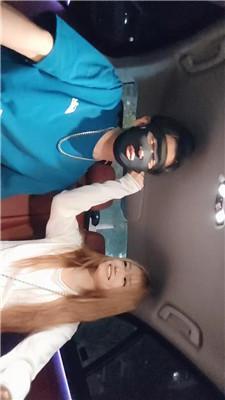 【萝莉收割机】陪酒小妹白袜车内调狗 JS251211-41