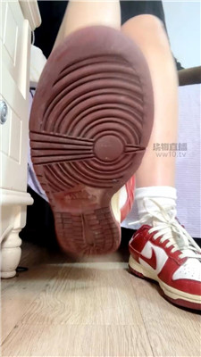 【咬猫】健身房变态袜子奴 251213-22