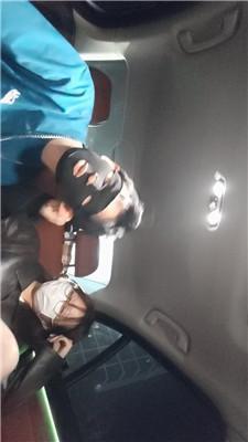 【萝莉收割机】开发素人车内黑丝调 JS251218-42