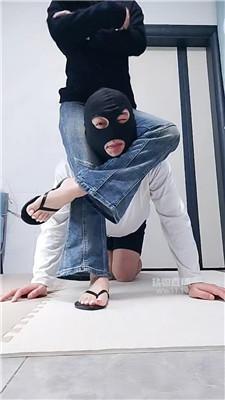 【灵竹】腿绞窒息-玉足深喉 JS251222-34