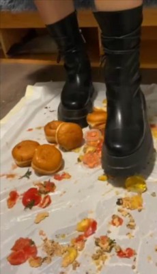 靴子踩面包 JS251224~6