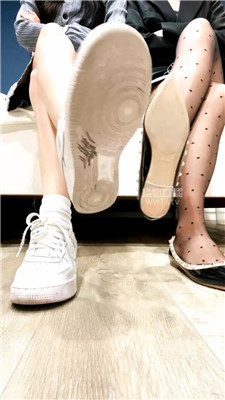 【女神mio】双主黑丝白袜催J【双视角】    251228-19