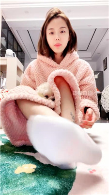 【怡宝】白袜裸足    251228-37