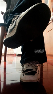 【朦】运动鞋白袜爆骂场    260102-8