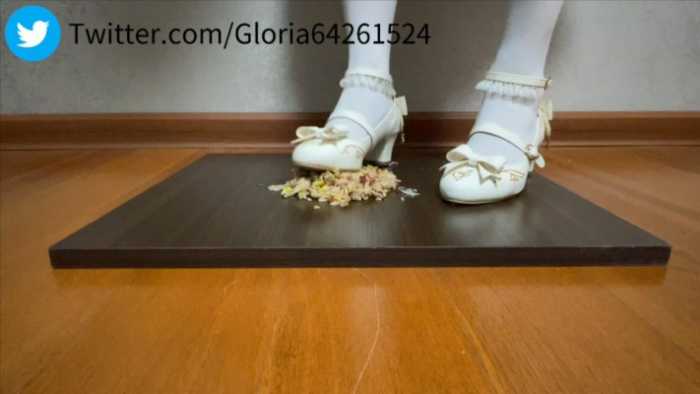 白丝高跟鞋踩炒饭 JS260110~7