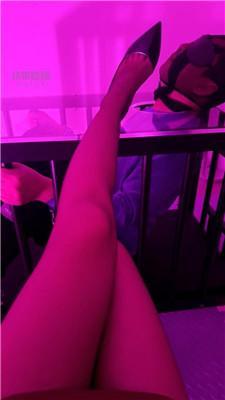 【幼儿园一姐】囚禁狗笼黑丝玩虐 JS260119-50