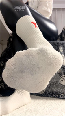 【夏夏】皮裤白袜乳母    260119-30