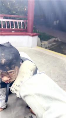 【顺神s】户外遛狗-舔脏鞋底 JS260128-34