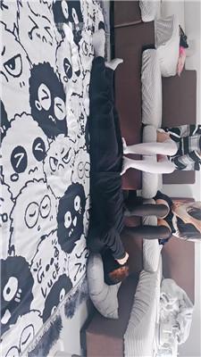 【梓涵】双主-黑丝白丝踩脚垫 JS260129-1