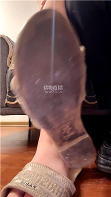 【咬猫】绿帽sb我跟情人约会呢    260311-24