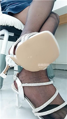 【依甜】辱丈母娘老婆和女儿    260316-26