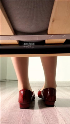 【御清】给老公戴绿帽床下视角    260320-14