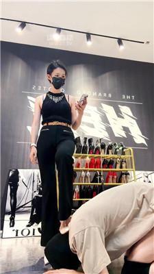 【婉儿】御姐羞辱废物贱奴 JS260429-13