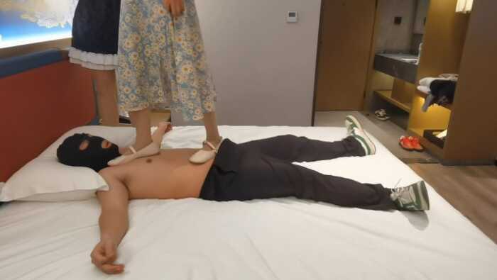 细腿小婵肉丝各种踩 YC-260621